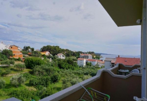 Apartments Tatjana-300m from beach